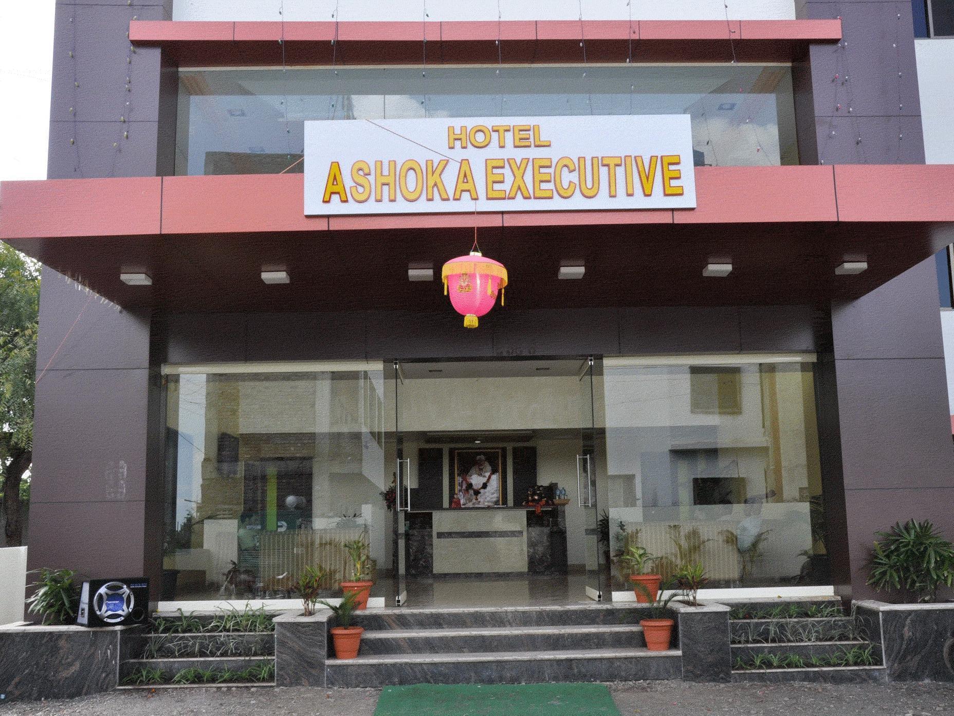 Hotel Ashoka Executive Shirdi Exterior photo